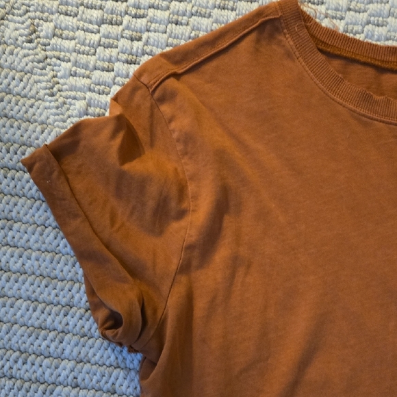 Crop Tee - Picture 2 of 6